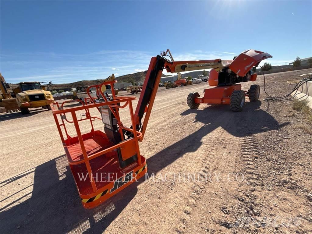 JLG 460SJ SP Kloubové plošiny