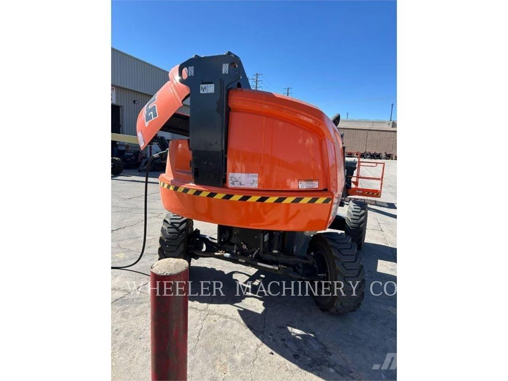 JLG 460SJ SP Kloubové plošiny