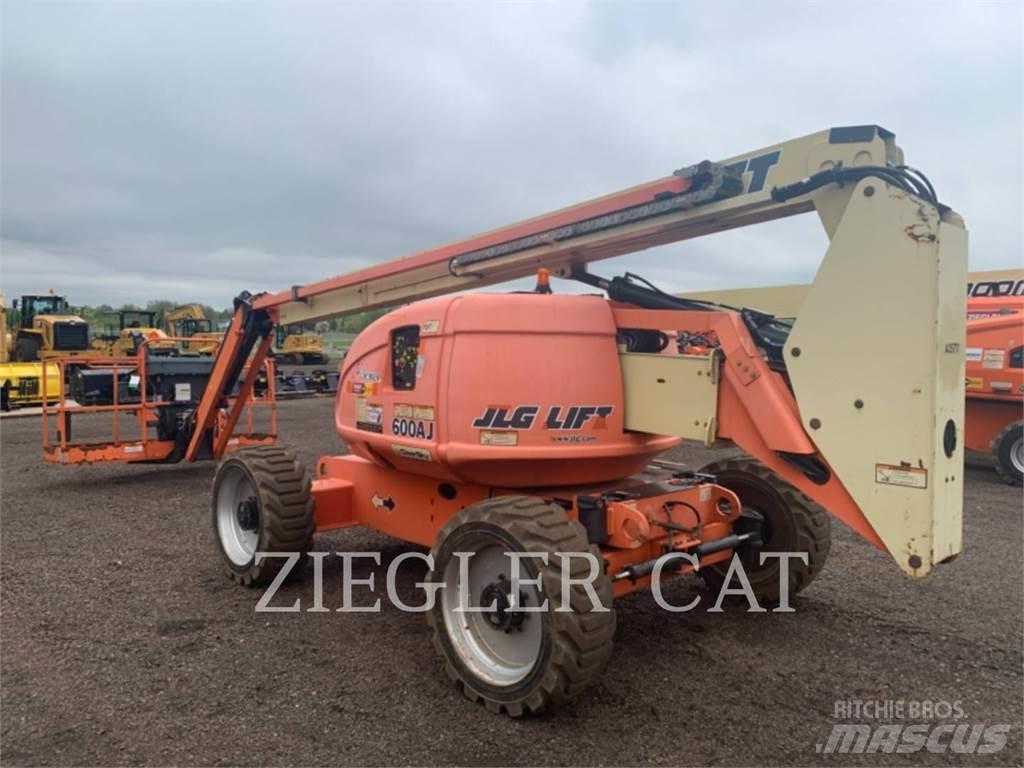JLG 600AJ Kloubové plošiny