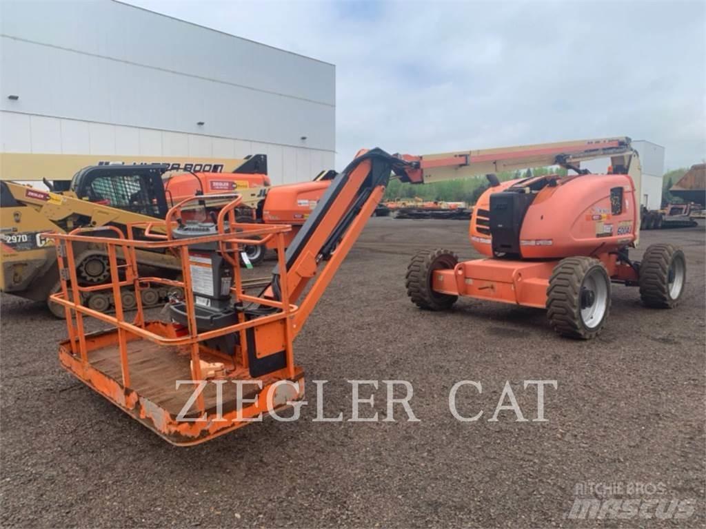 JLG 600AJ Kloubové plošiny