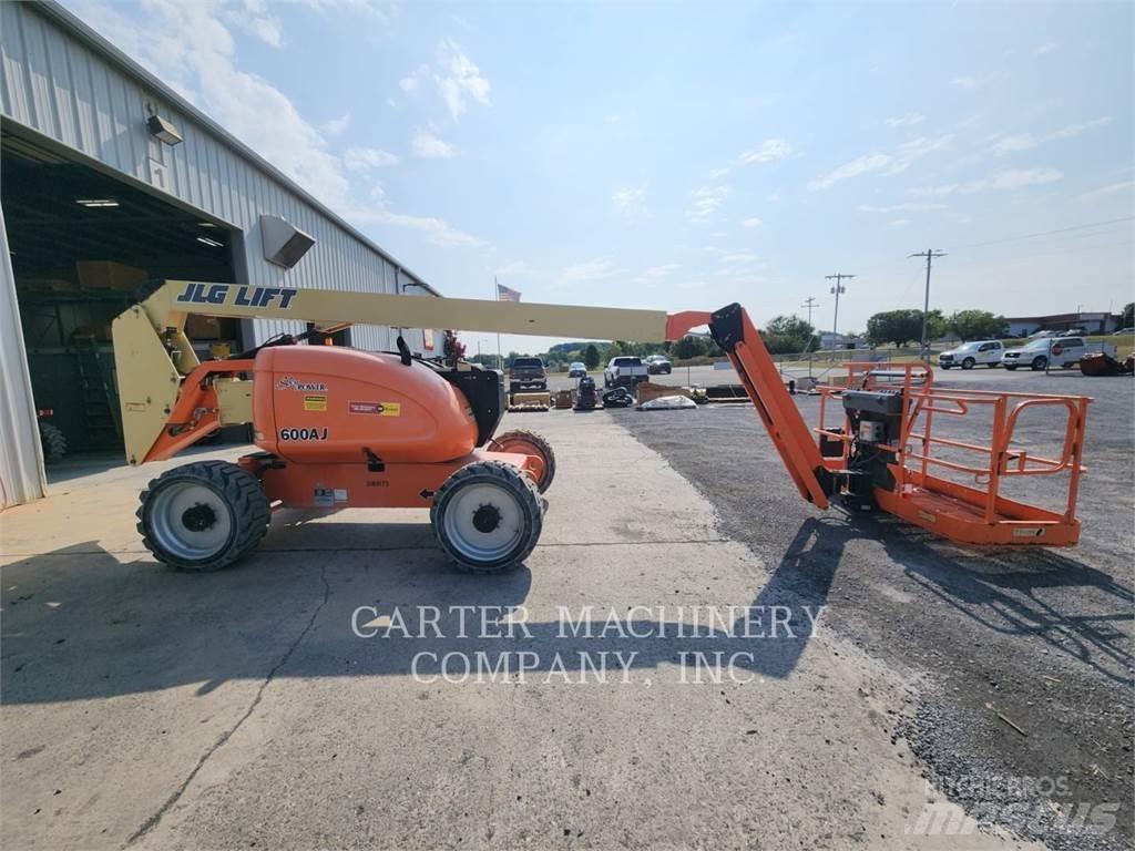JLG 600AJ Kloubové plošiny