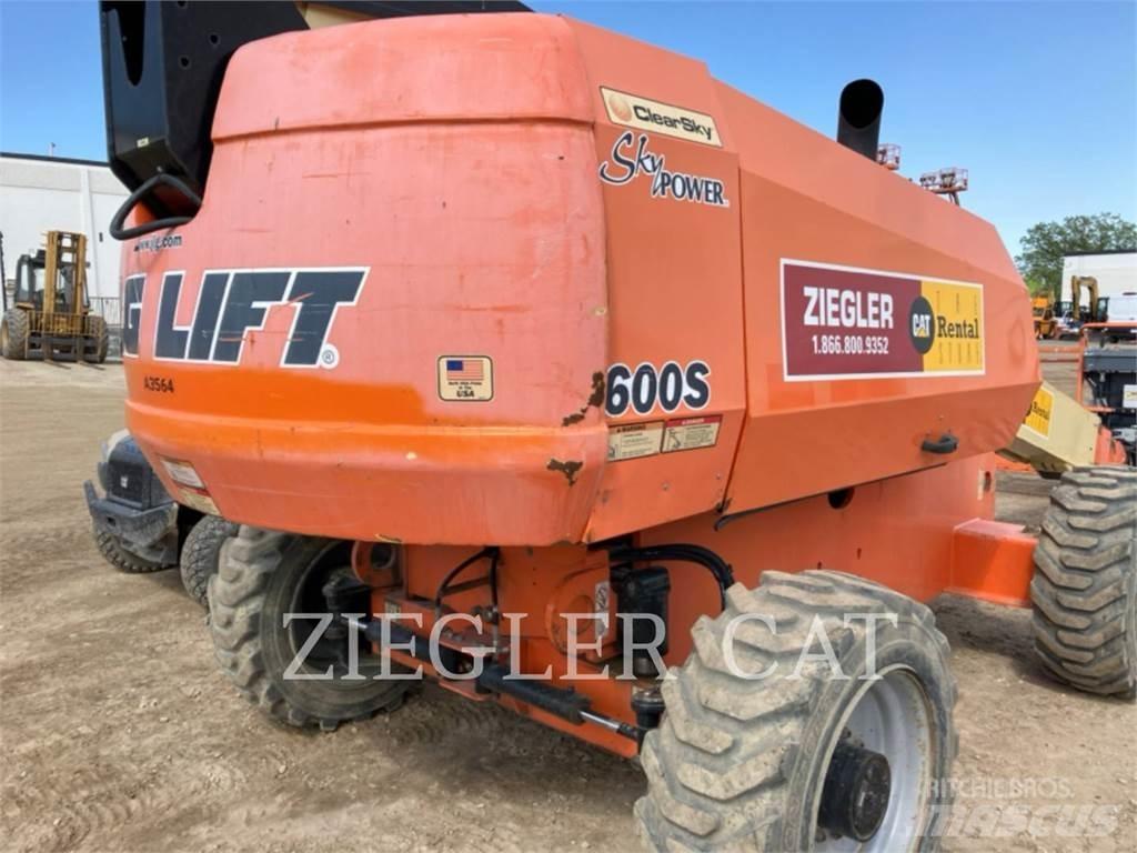 JLG 600S Kloubové plošiny