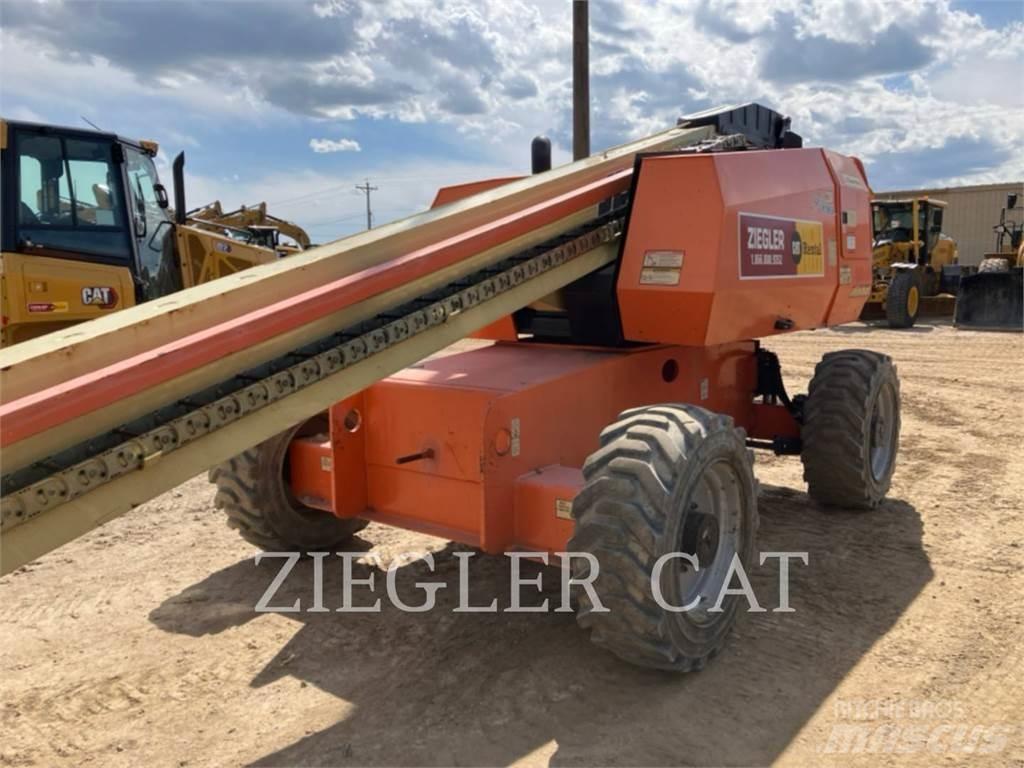 JLG 600S Kloubové plošiny