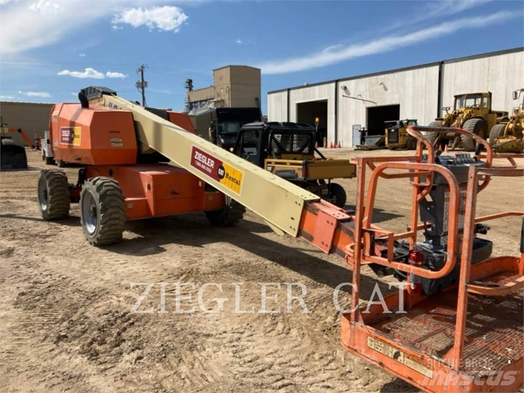 JLG 600S Kloubové plošiny