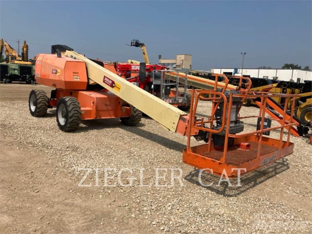 JLG 600S Kloubové plošiny