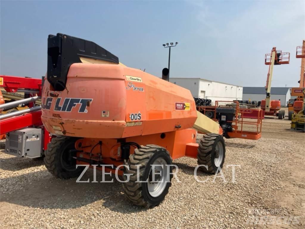 JLG 600S Kloubové plošiny