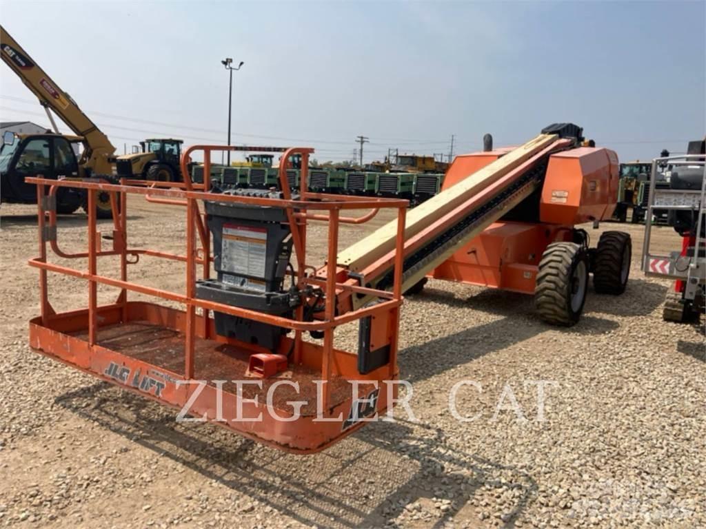 JLG 600S Kloubové plošiny