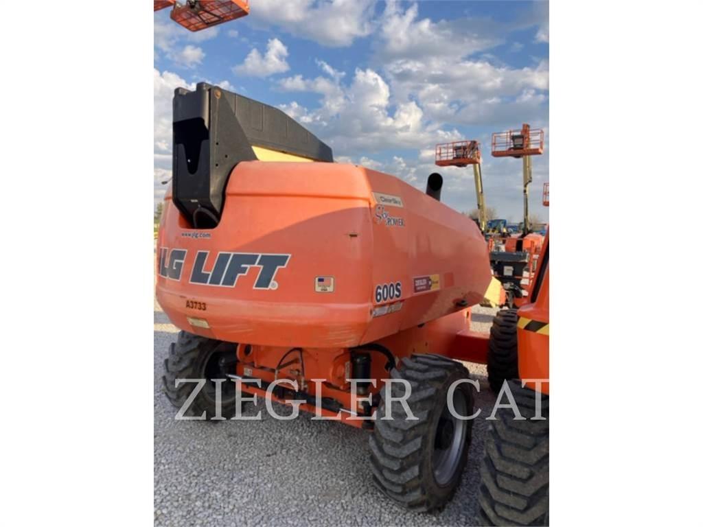 JLG 600S Kloubové plošiny