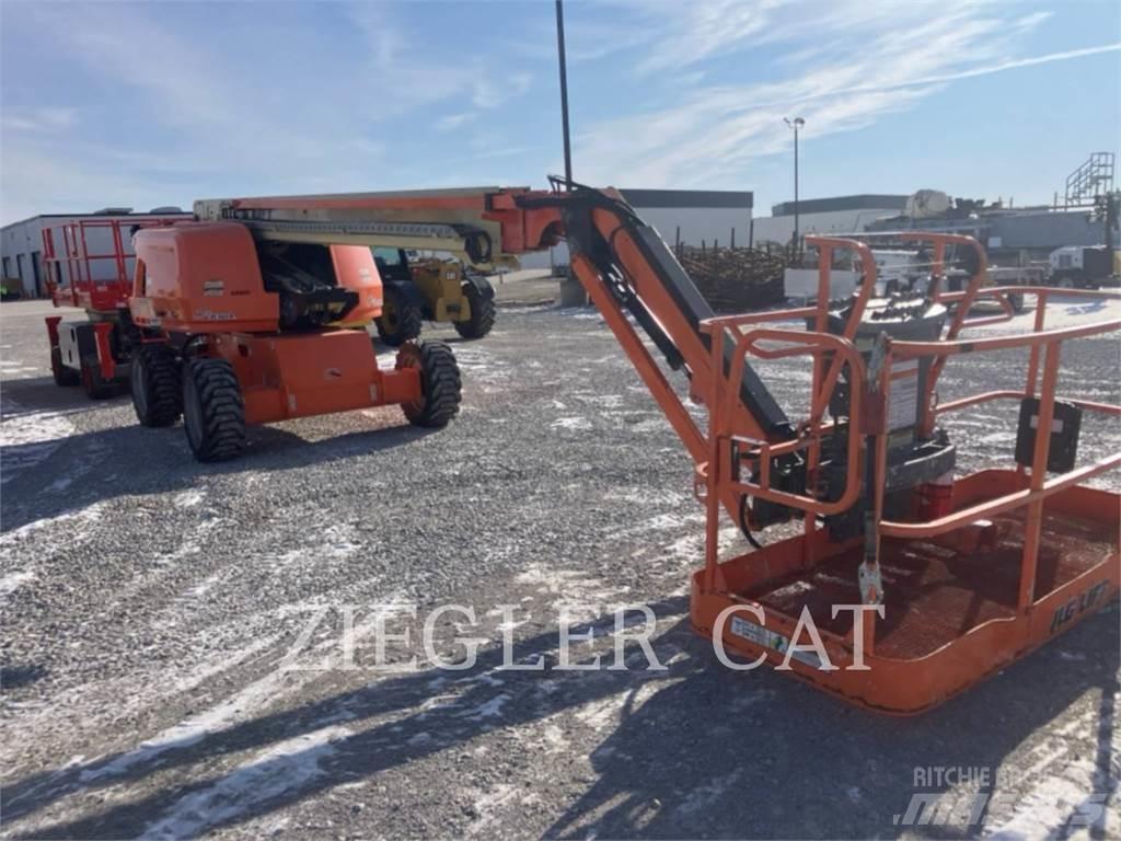 JLG 660SJ Kloubové plošiny