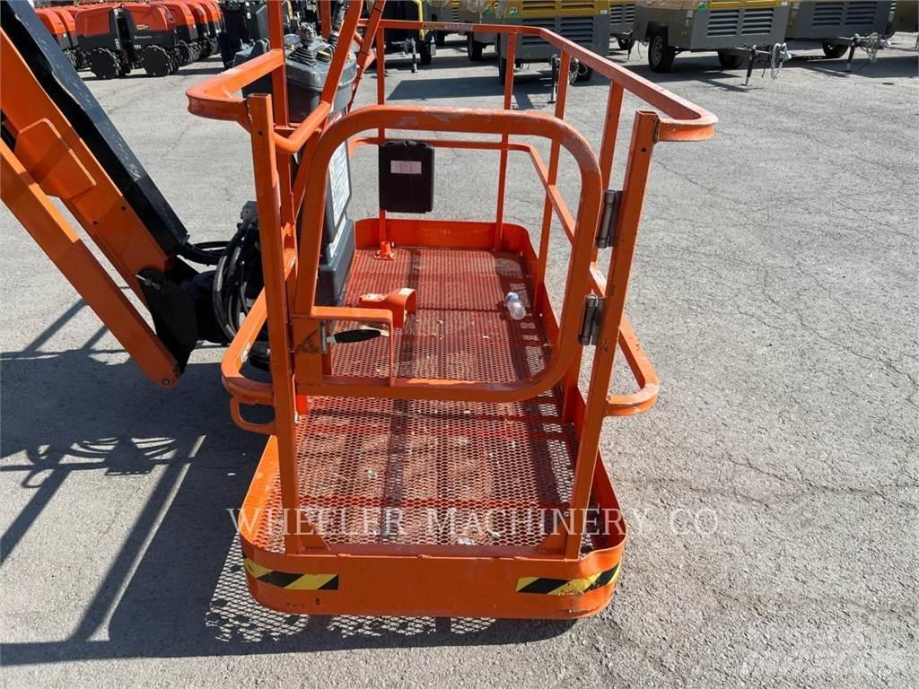 JLG 660SJ SP Kloubové plošiny