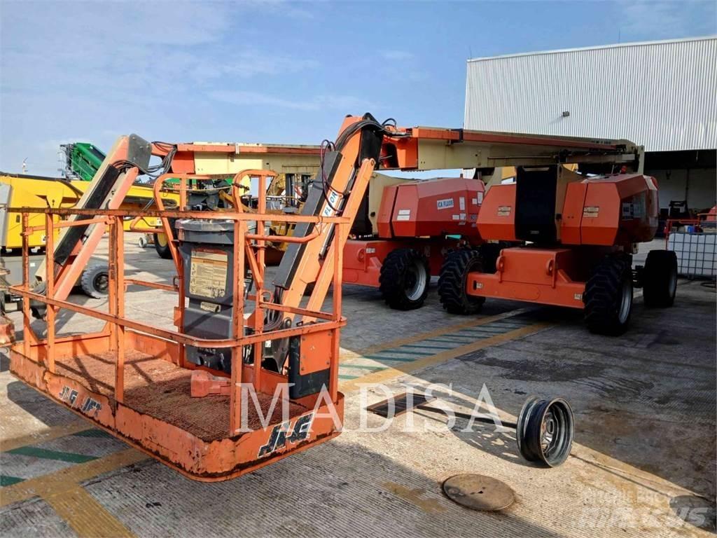 JLG 800 AJ Kloubové plošiny
