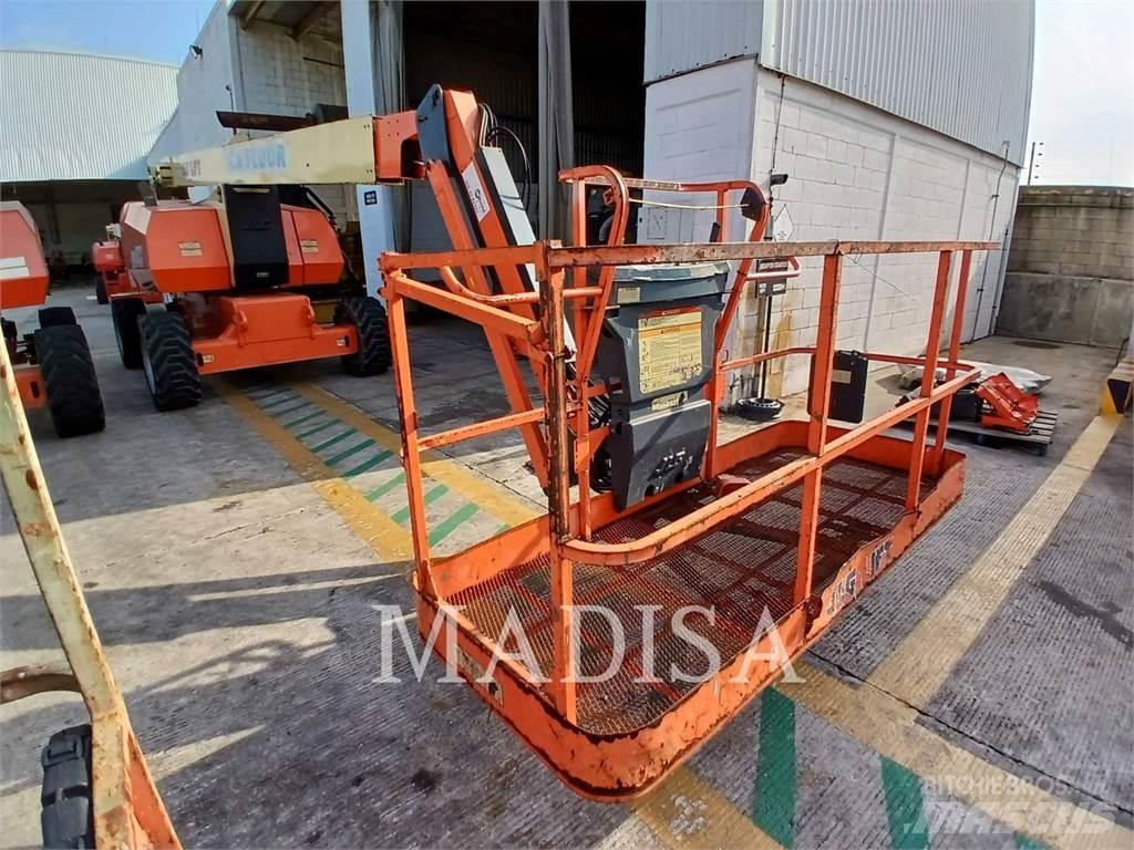 JLG 800 AJ Kloubové plošiny
