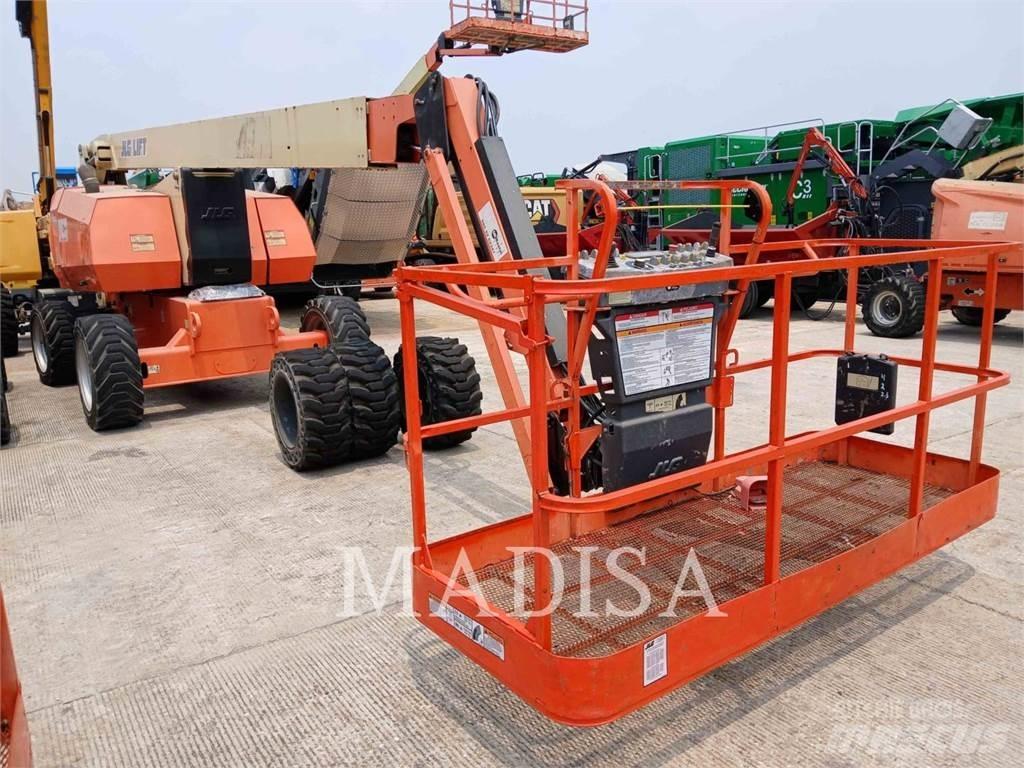 JLG 800 AJ Kloubové plošiny