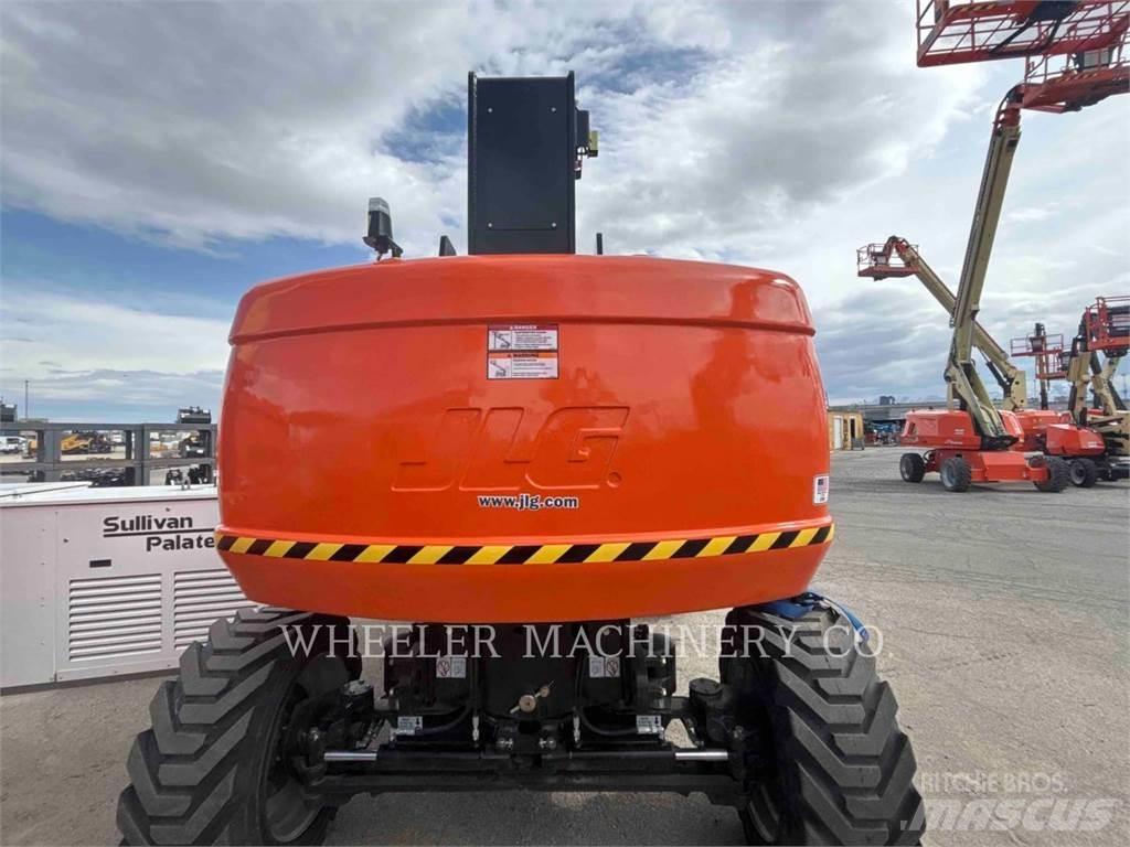 JLG 860SJ Kloubové plošiny