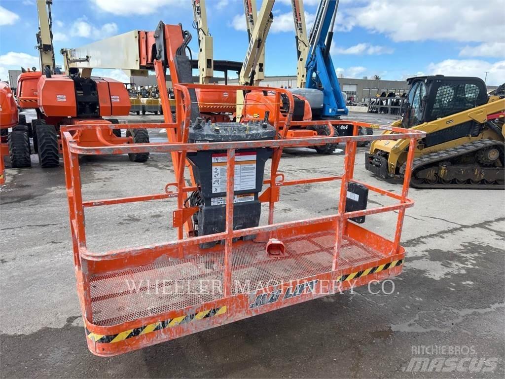 JLG 860SJ SP Kloubové plošiny