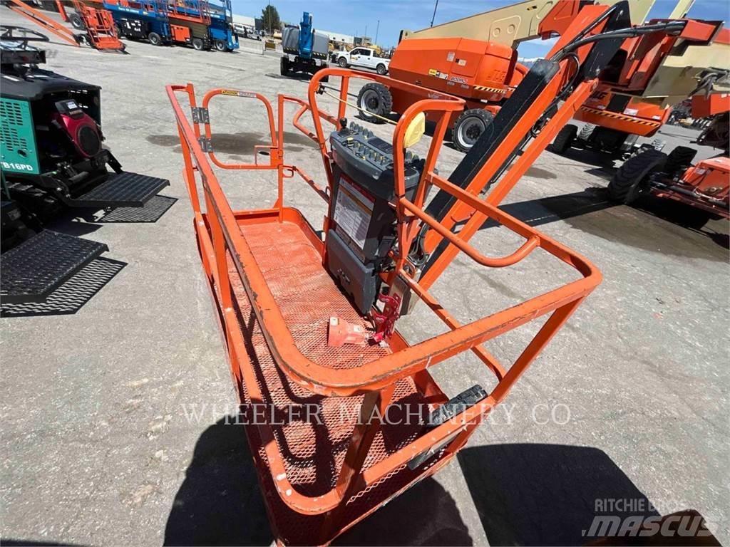JLG 860SJ SP Kloubové plošiny