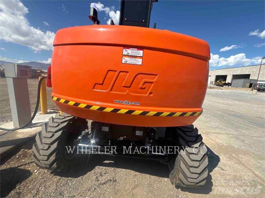 JLG 860SJ SP Kloubové plošiny