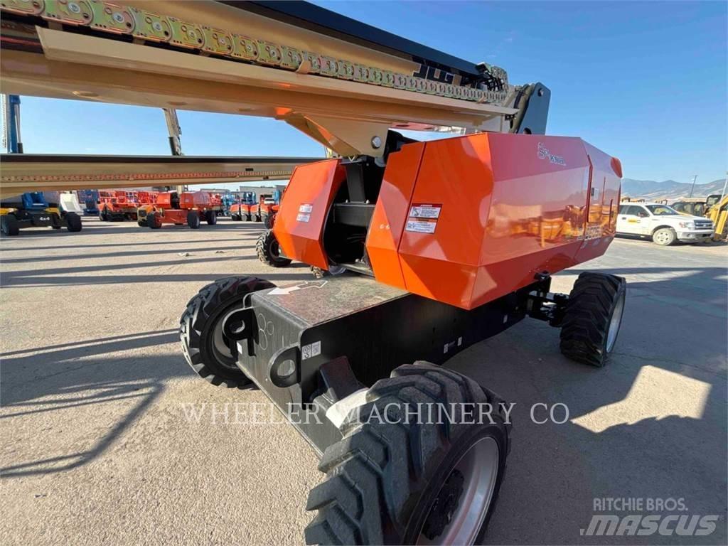 JLG 860SJ SP Kloubové plošiny