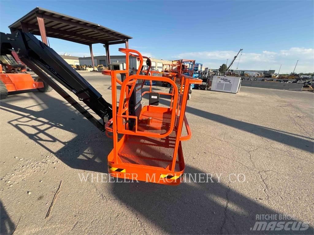 JLG 860SJ SP Kloubové plošiny