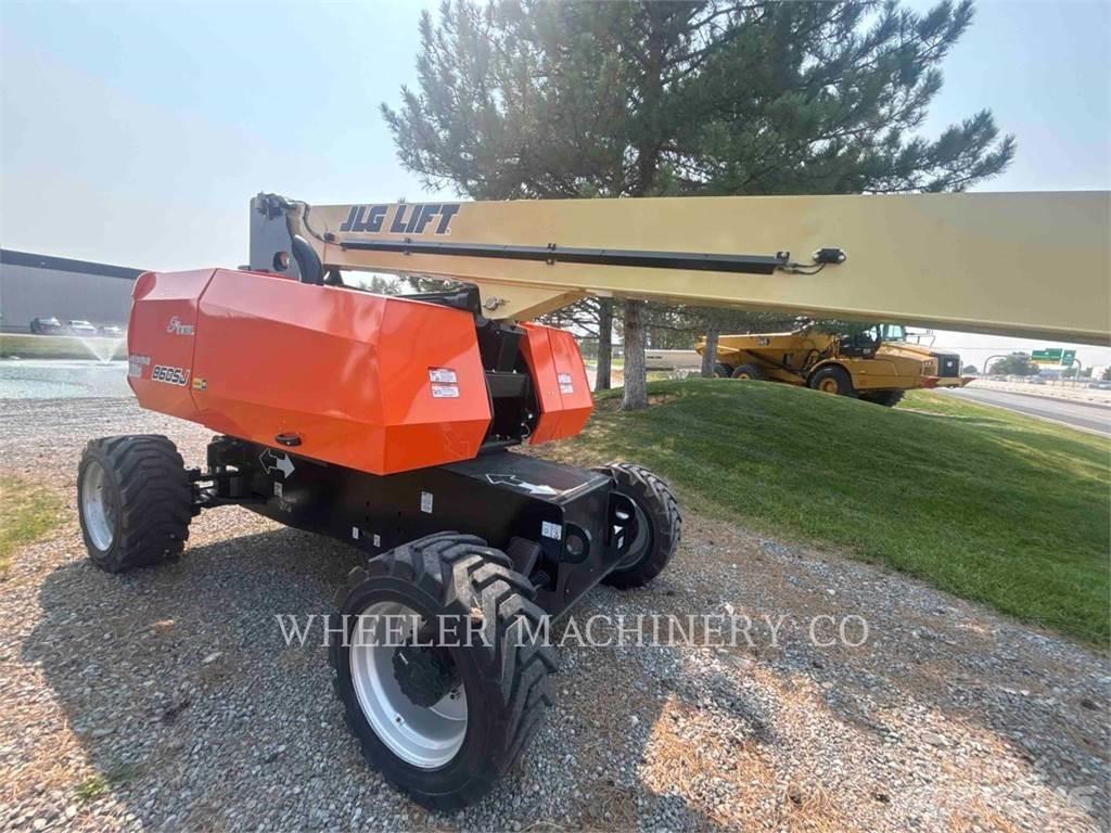JLG 860SJ SP Kloubové plošiny
