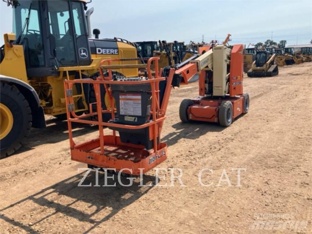 JLG E300AJP Kloubové plošiny