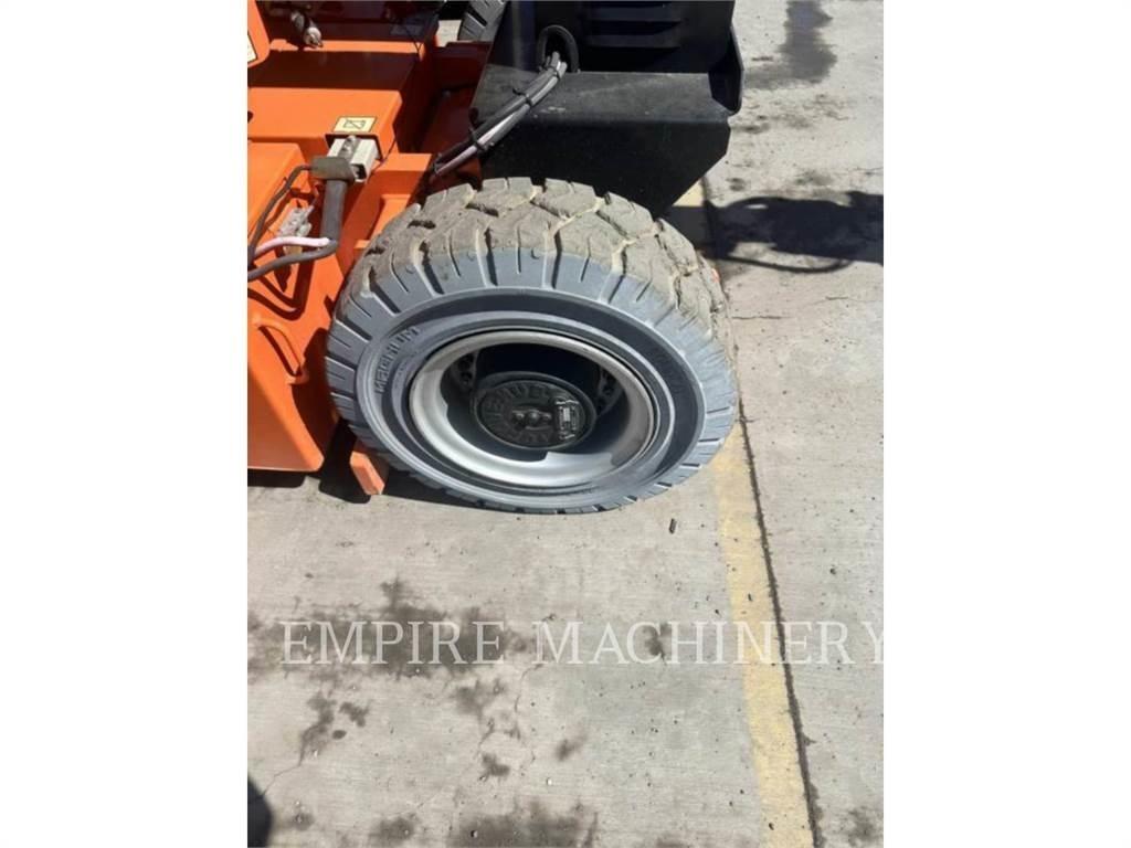 JLG E300AJP Kloubové plošiny