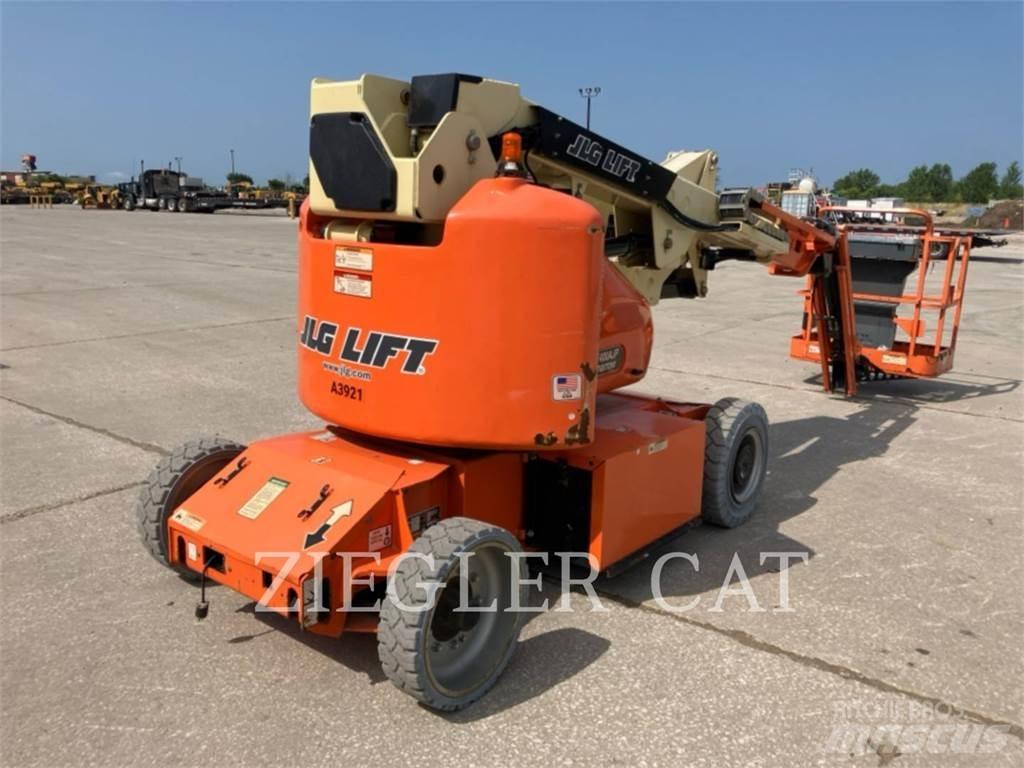 JLG E400AJPN Kloubové plošiny
