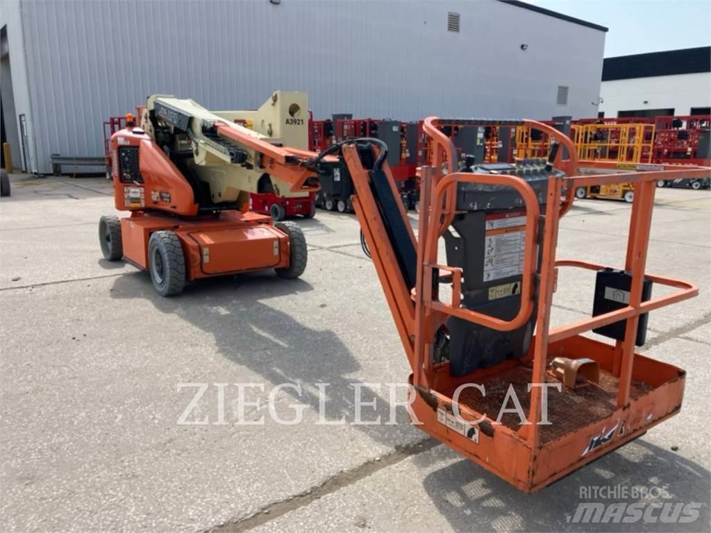 JLG E400AJPN Kloubové plošiny