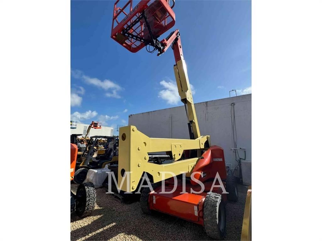 JLG E450AJ Kloubové plošiny