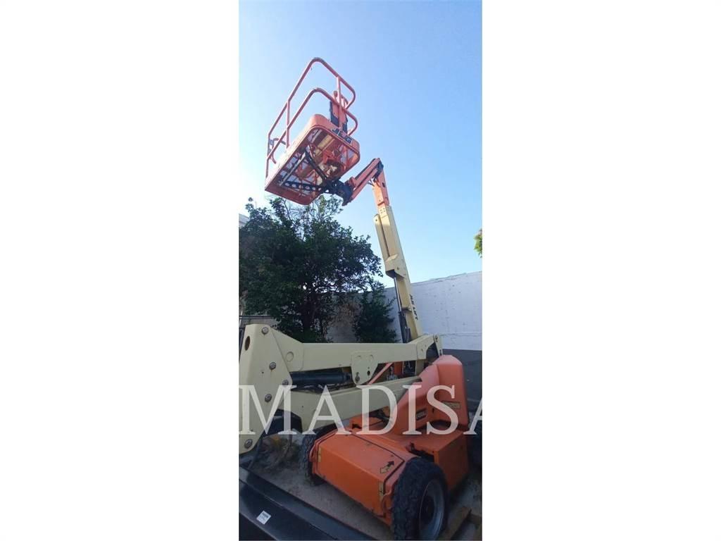 JLG E450AJ Kloubové plošiny