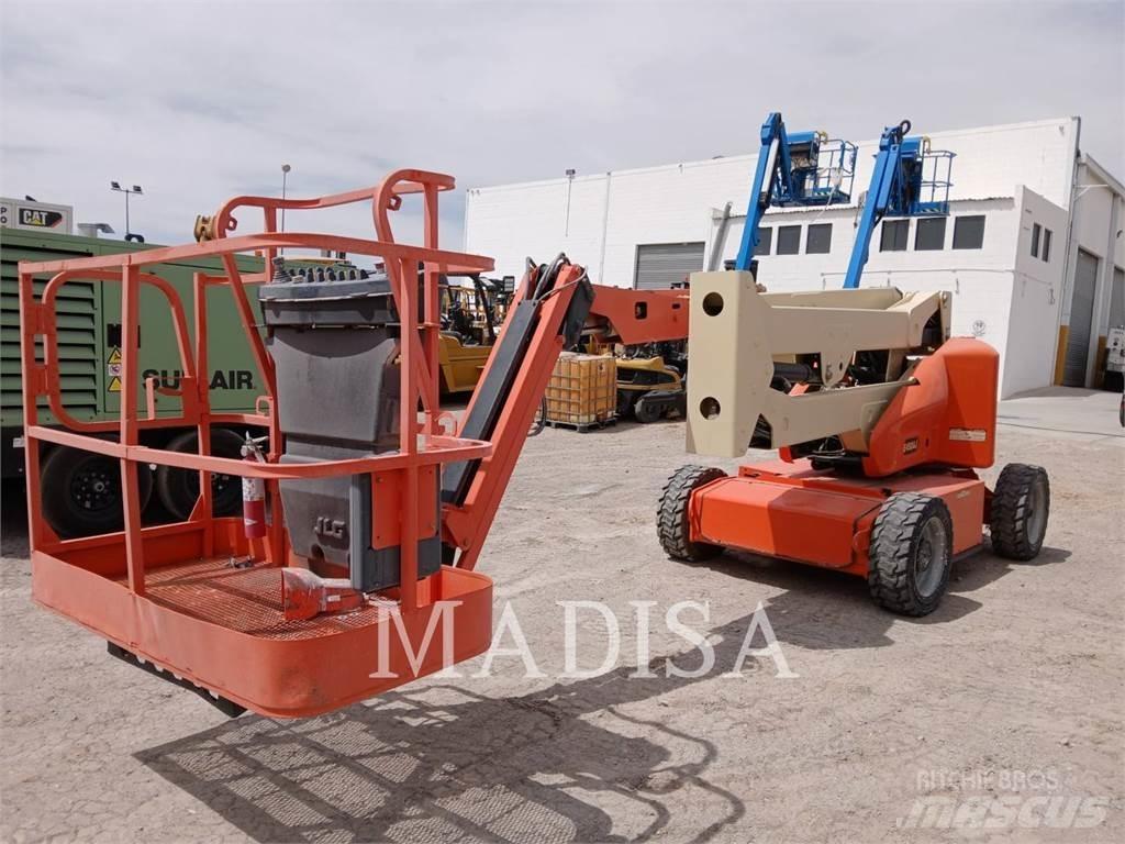 JLG E450AJ Kloubové plošiny