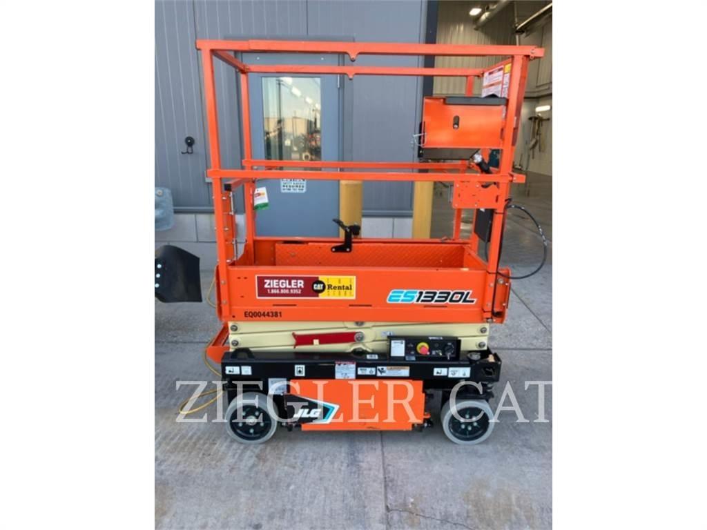 JLG ES1330L Nůžková zvedací plošina