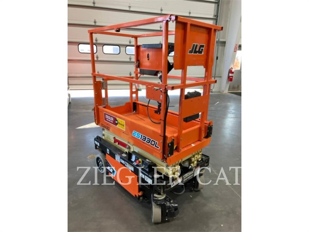 JLG ES1330L Nůžková zvedací plošina