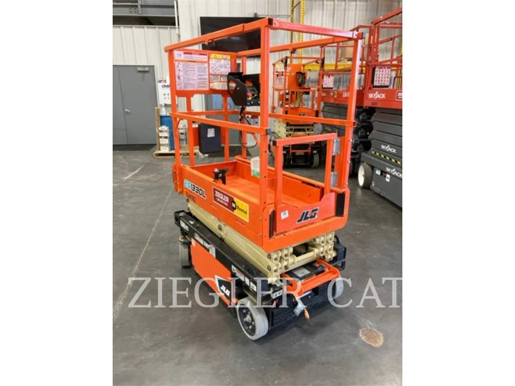 JLG ES1330L Nůžková zvedací plošina