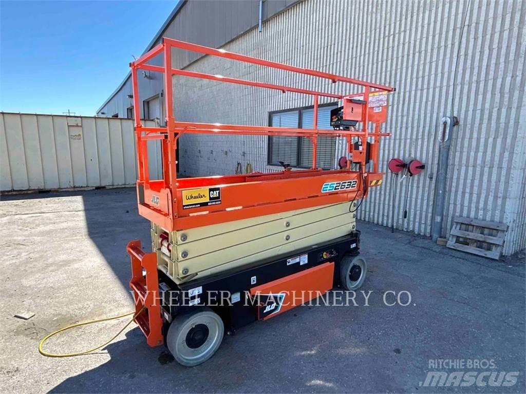 JLG ES2632 Nůžková zvedací plošina