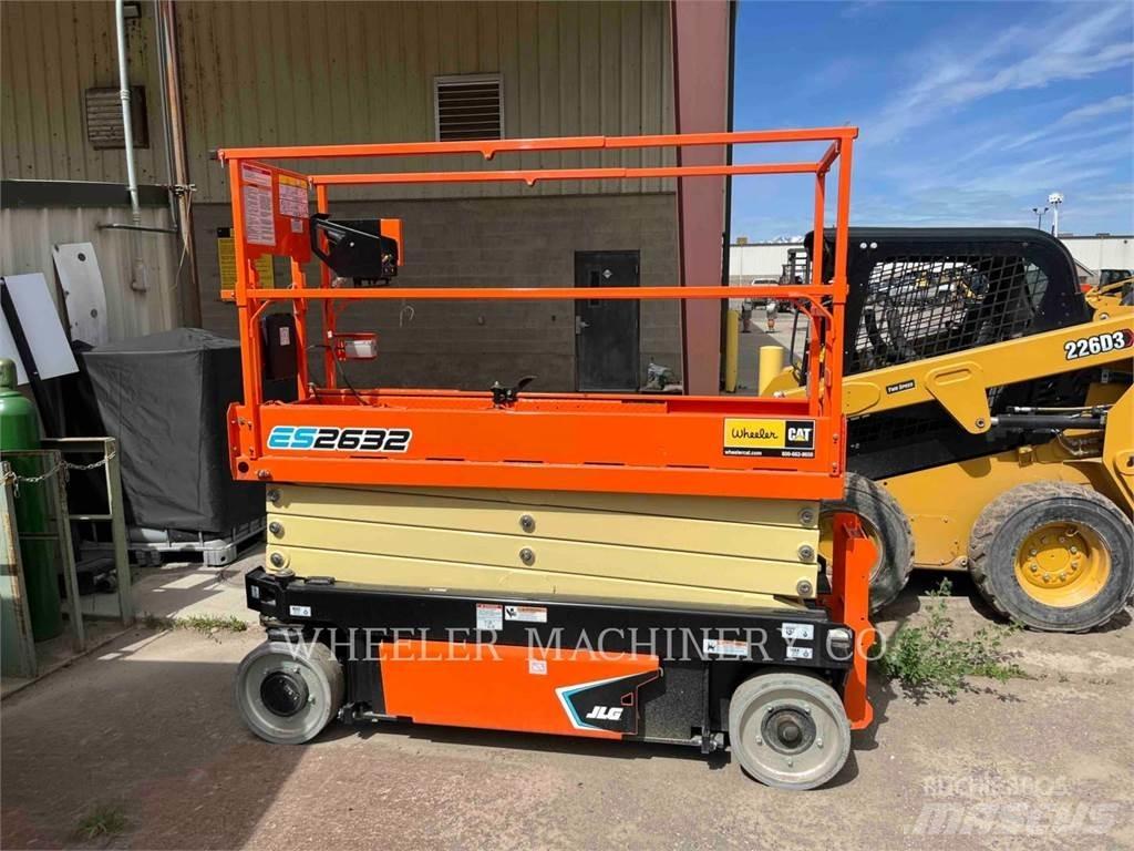 JLG ES2632 Nůžková zvedací plošina