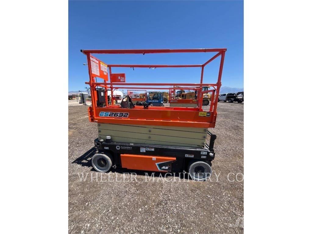 JLG ES2632 Nůžková zvedací plošina