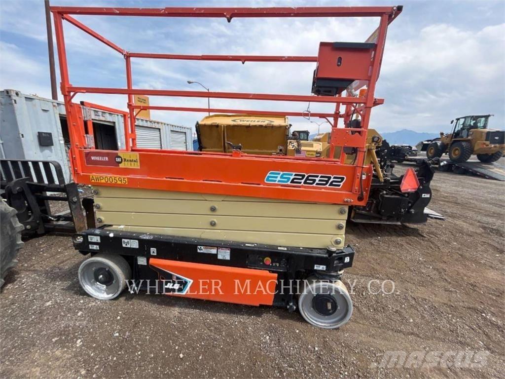JLG ES2632 Nůžková zvedací plošina
