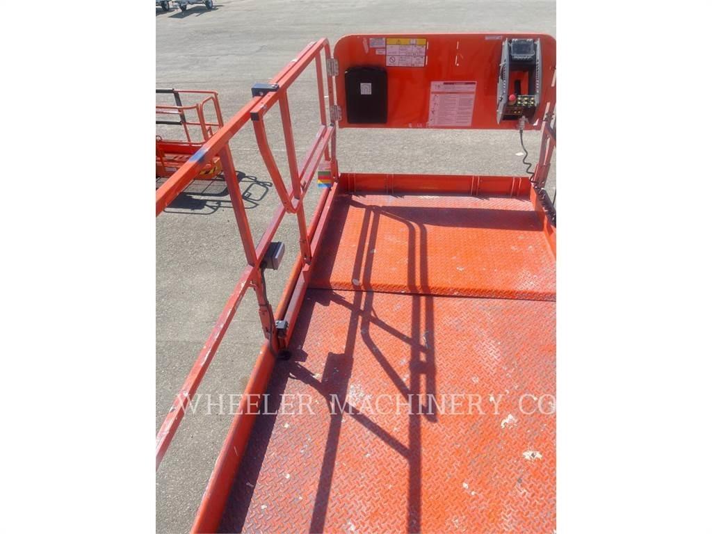 JLG RT4769 Nůžková zvedací plošina