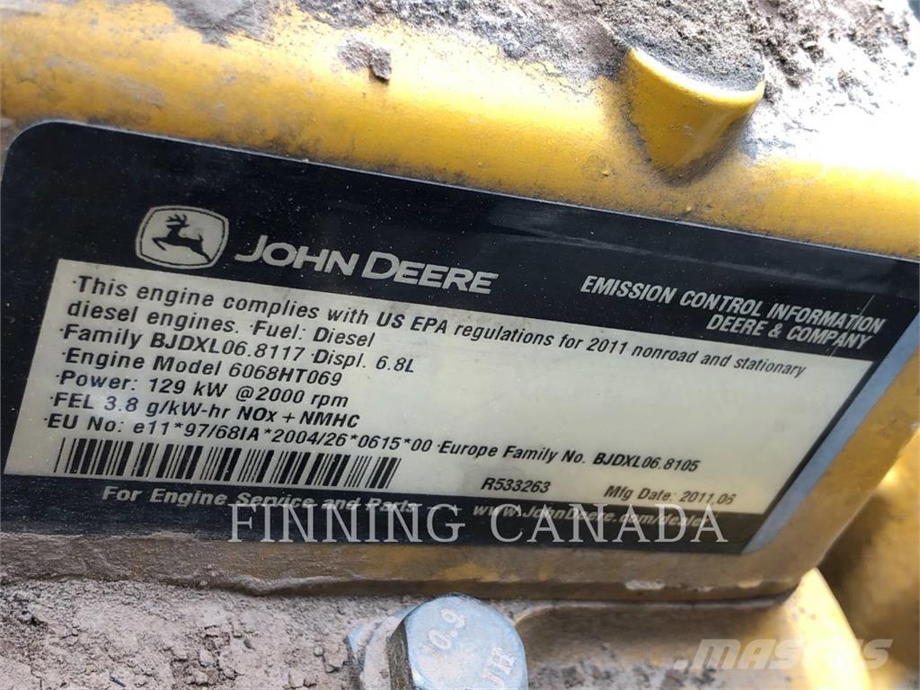 John Deere 200DLC Pásová rýpadla