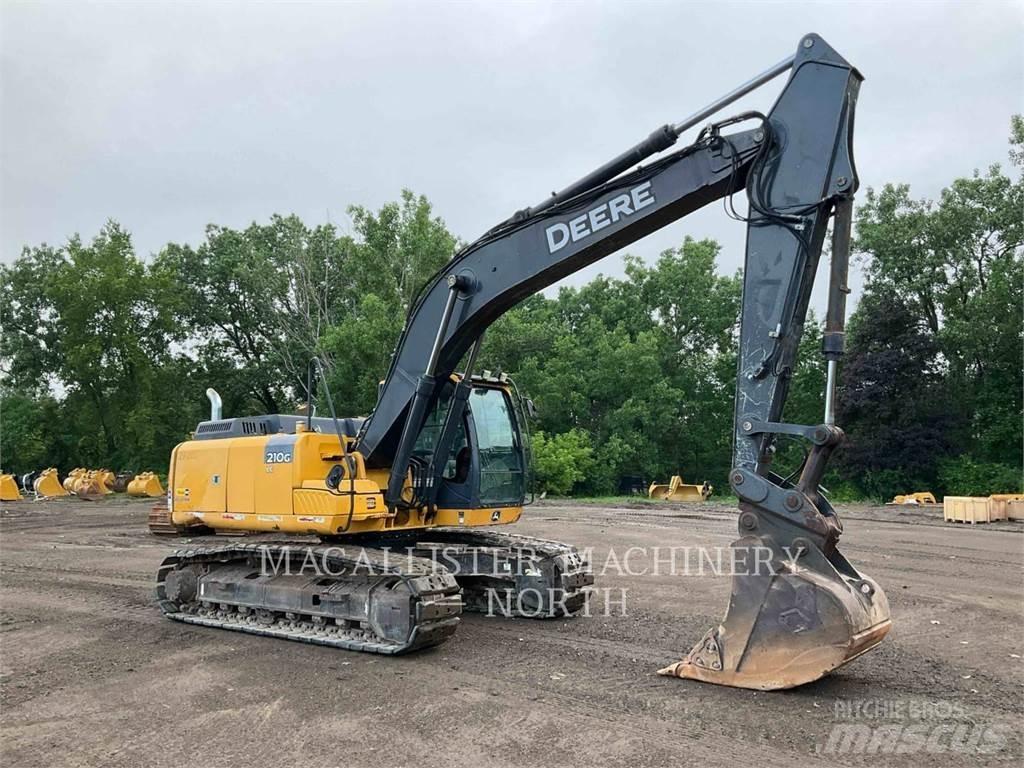John Deere 210G Pásová rýpadla