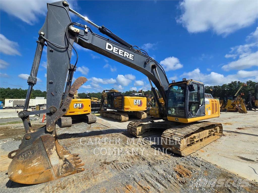 John Deere 210G Pásová rýpadla