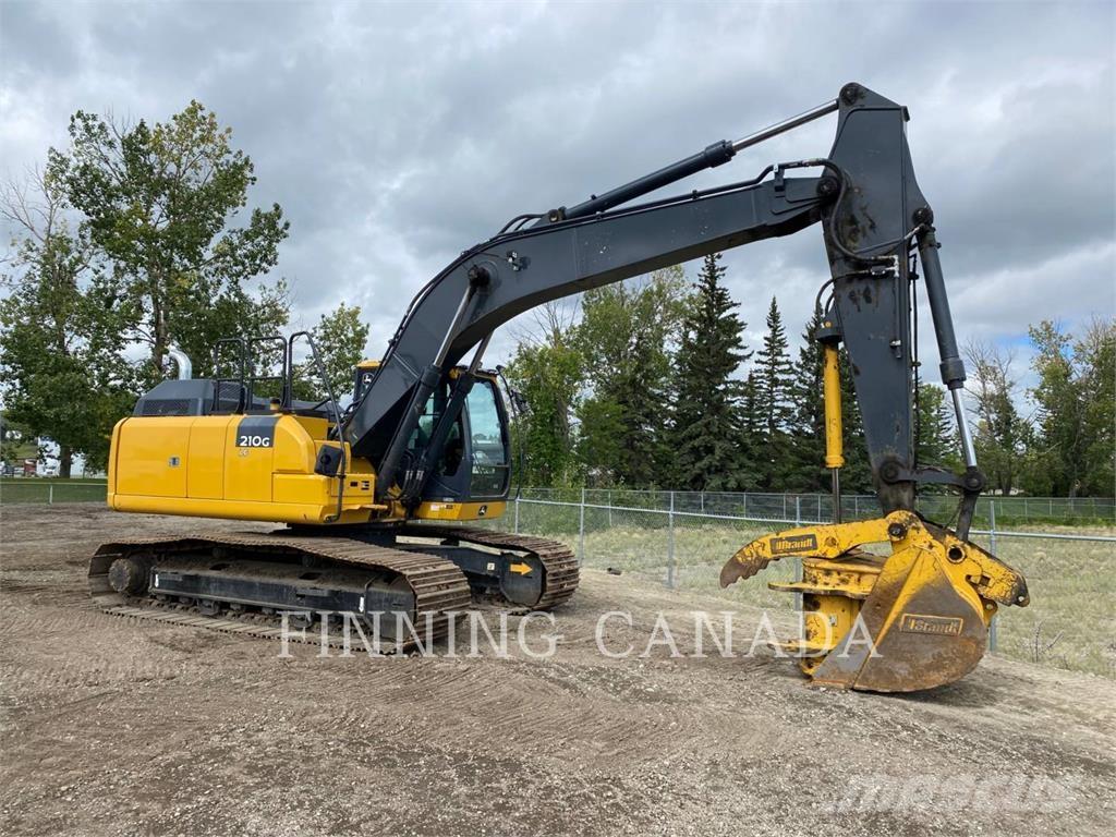 John Deere 210G Pásová rýpadla