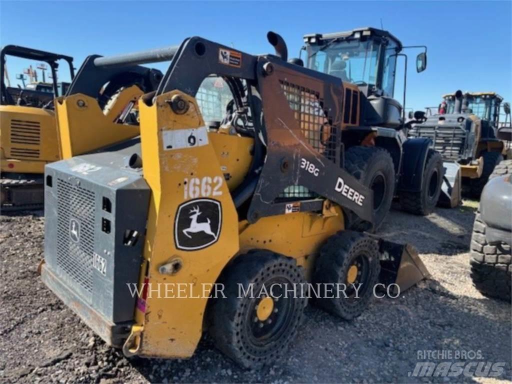 John Deere 318G SSL Smykem řízené nakladače