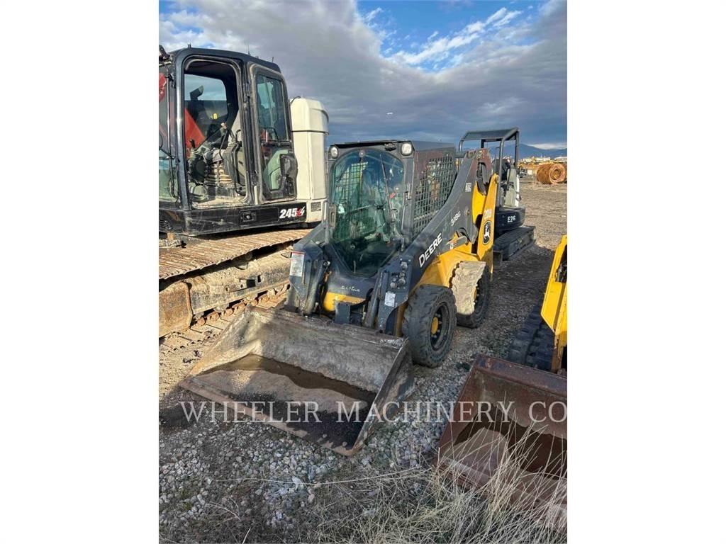 John Deere 318G SSL Smykem řízené nakladače