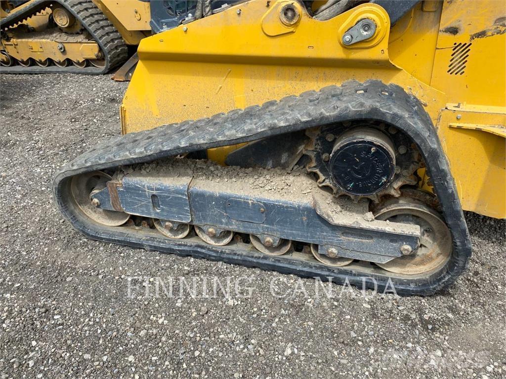 John Deere 325G Pásové nakladače