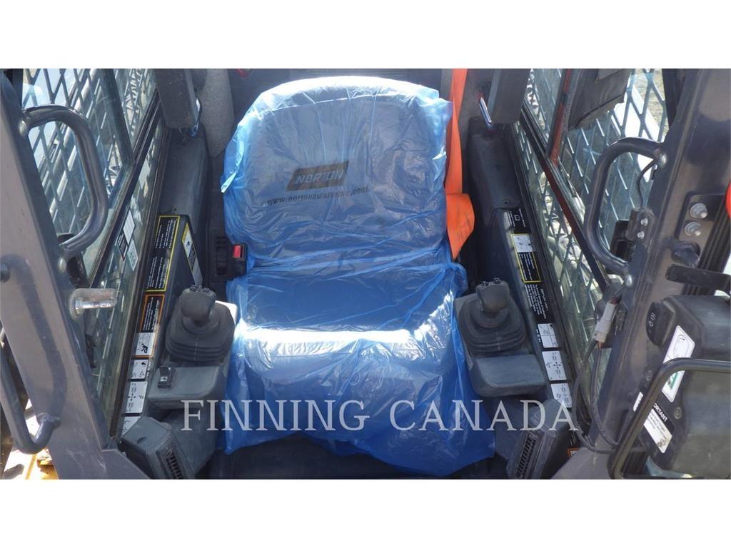 John Deere 331G Pásové nakladače