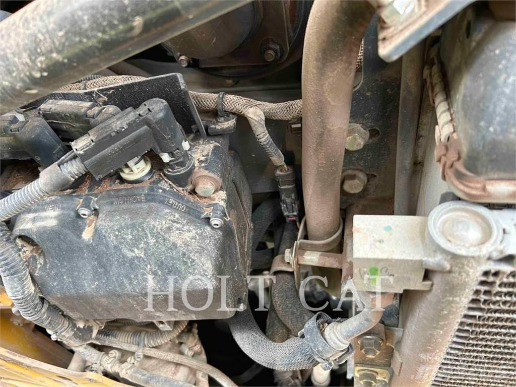 John Deere 333G Pásové nakladače