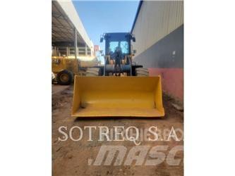 John Deere 524K Kolové nakladače