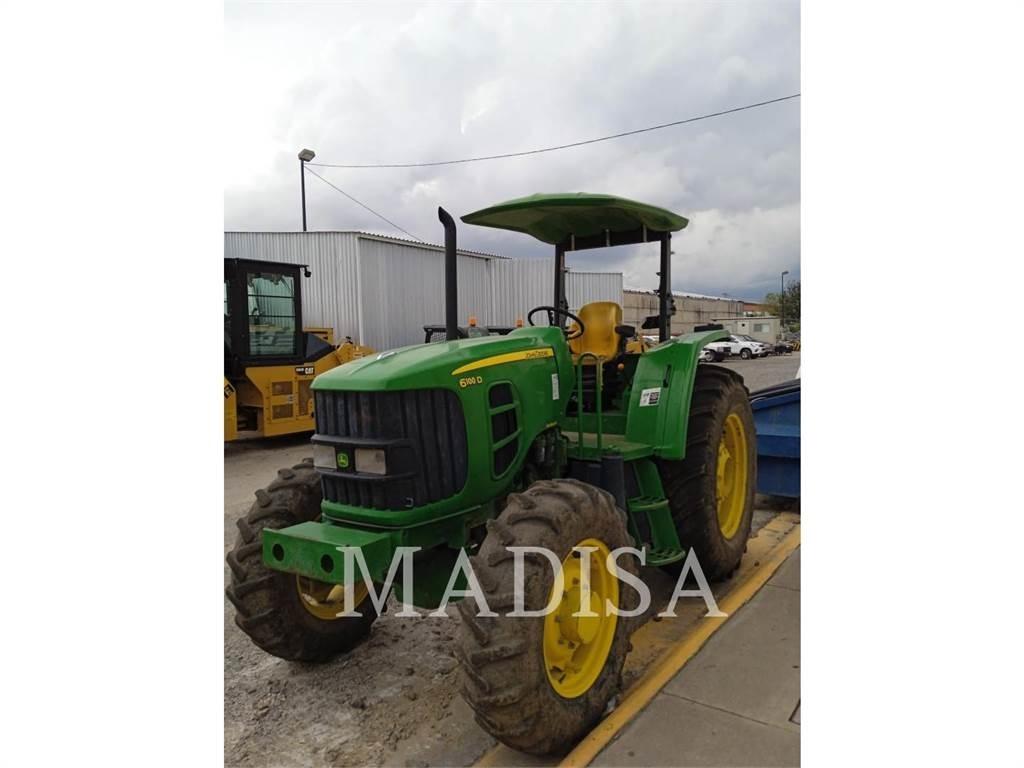 John Deere 6110D Traktory